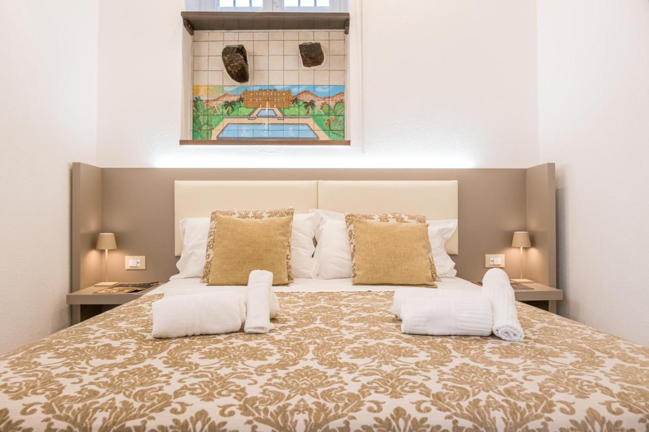 Barlaman Luxury Rooms Palermo Eksteriør billede