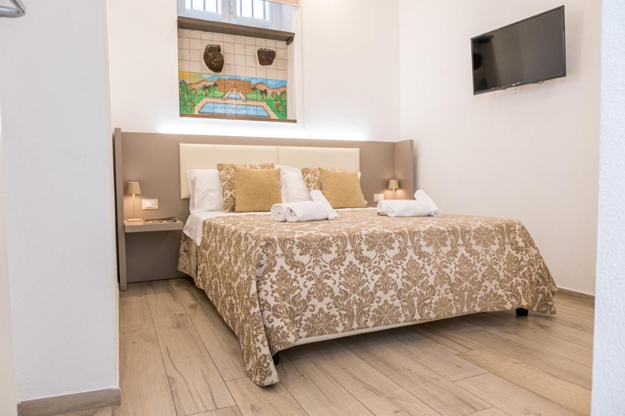 Barlaman Luxury Rooms Palermo Eksteriør billede