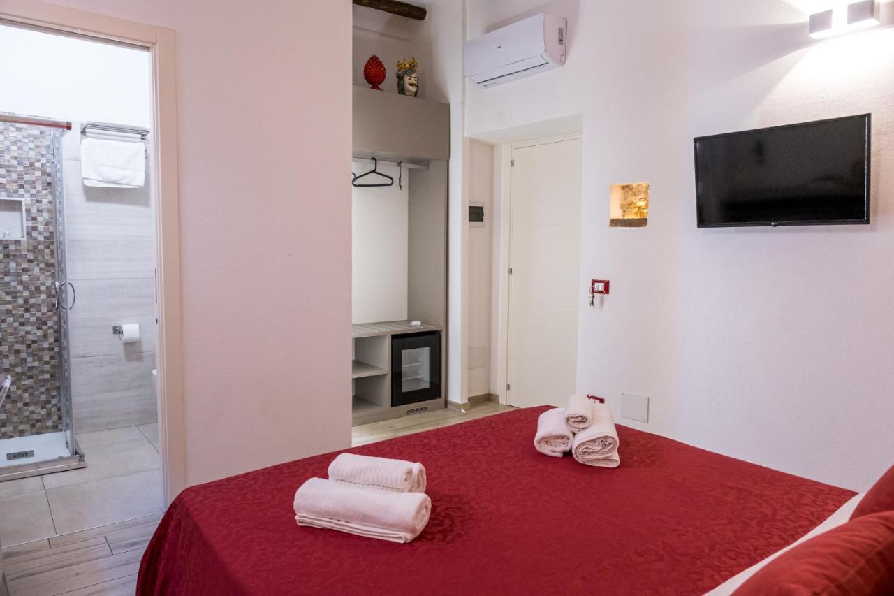 Barlaman Luxury Rooms Palermo Eksteriør billede